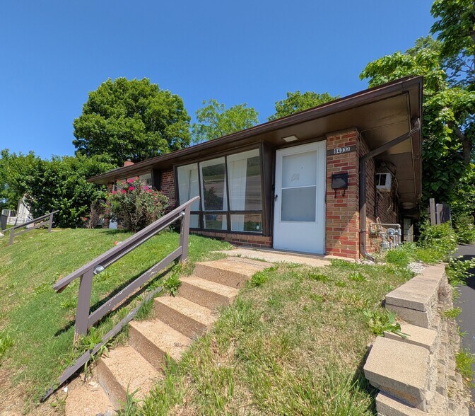 9433 Page Ave, Saint Louis, MO à vendre - Photo de l’immeuble – Image 2 sur 24