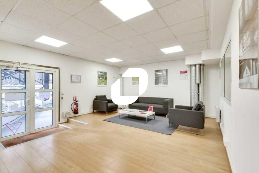 15 Allée Sainte-Lucie, Issy-les-Moulineaux à louer - Hall d’entrée – Image 2 sur 7