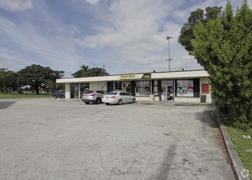 5724-5728 Royal Palm Blvd, Margate, FL à vendre - Photo de l’immeuble – Image 2 sur 4