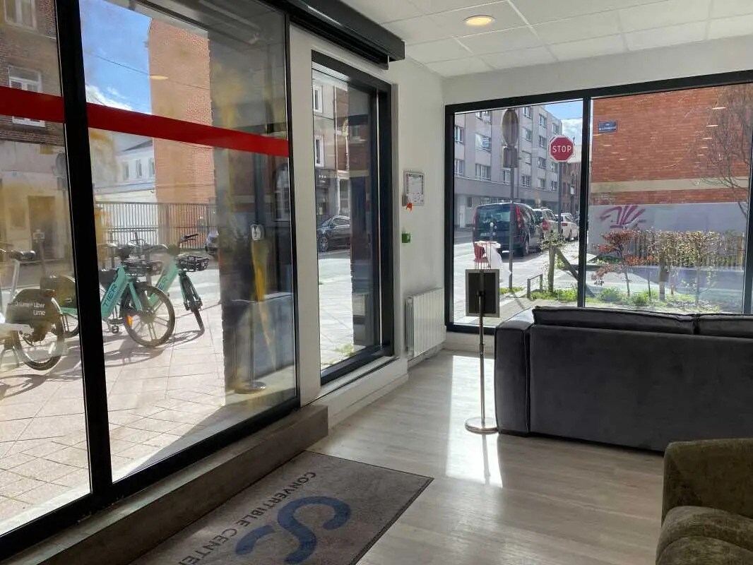 Local commercial dans Lille à vendre Hall d’entrée– Image 1 sur 9