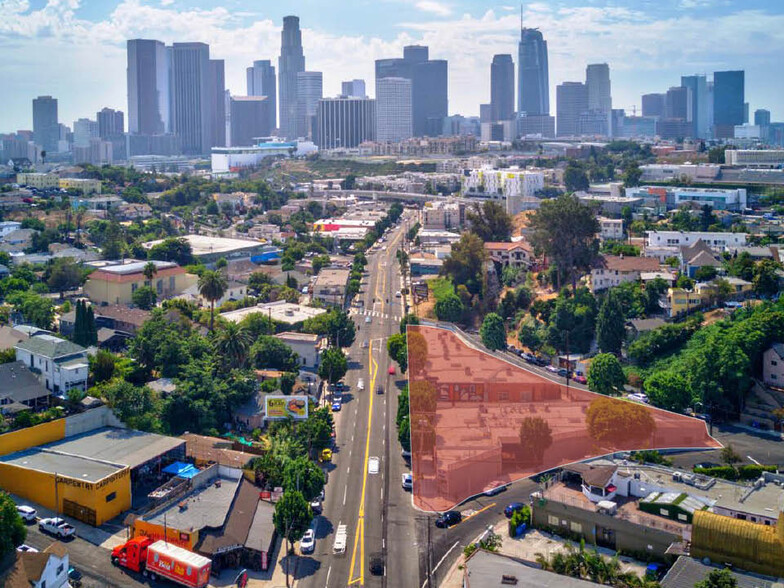 301-343 N Glendale Blvd, Los Angeles, CA à louer - Photo de l’immeuble – Image 3 sur 10