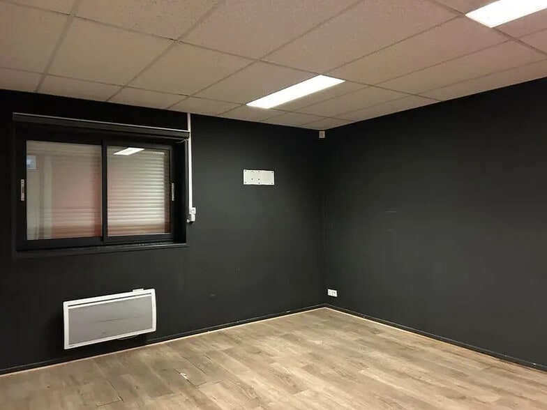Bureau dans Douai à louer - Photo intérieure – Image 3 sur 4