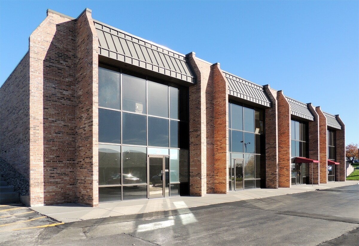 10828 John Galt Blvd, Omaha, NE à louer Photo principale– Image 1 sur 3