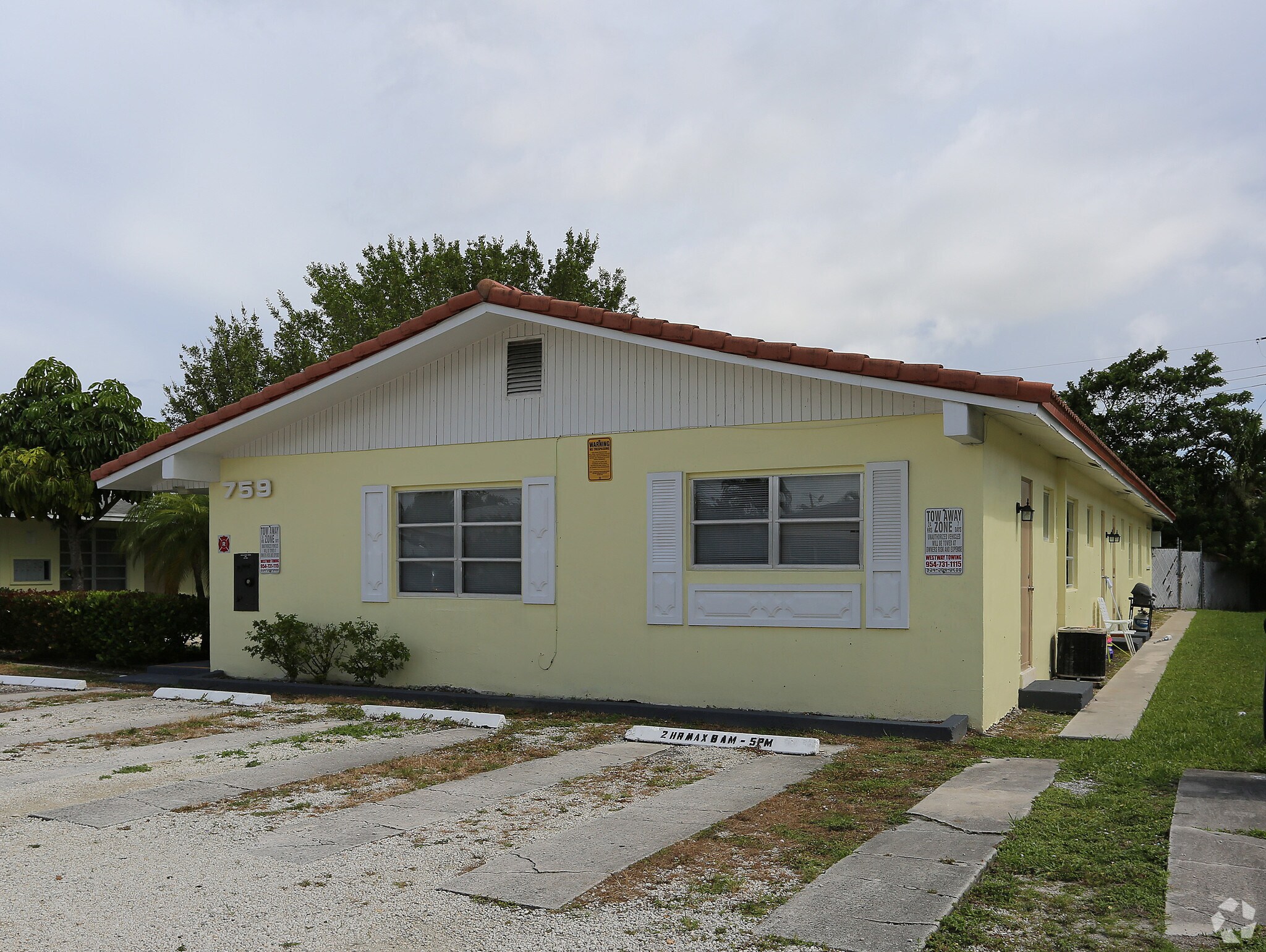 759 NE 13th Ct, Fort Lauderdale, FL à vendre Photo principale– Image 1 sur 4