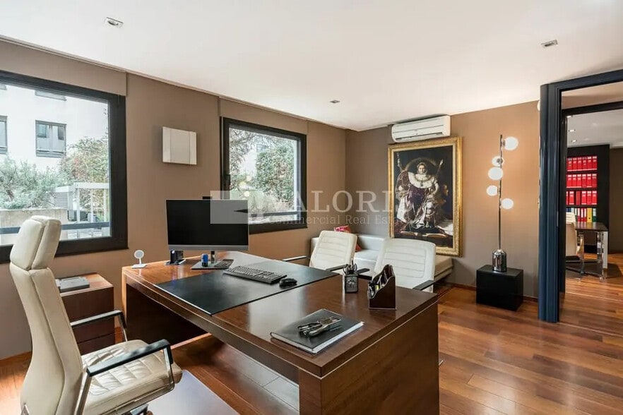 Bureau dans Lyon à vendre - Photo de l’immeuble – Image 3 sur 11