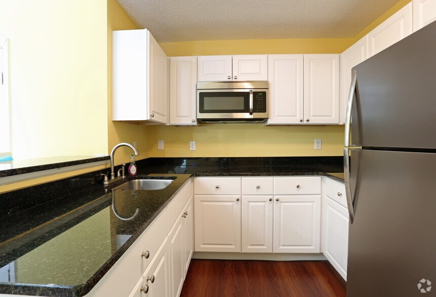 1201 Edenham Ct, Virginia Beach, VA à vendre - Photo intérieure – Image 2 sur 75
