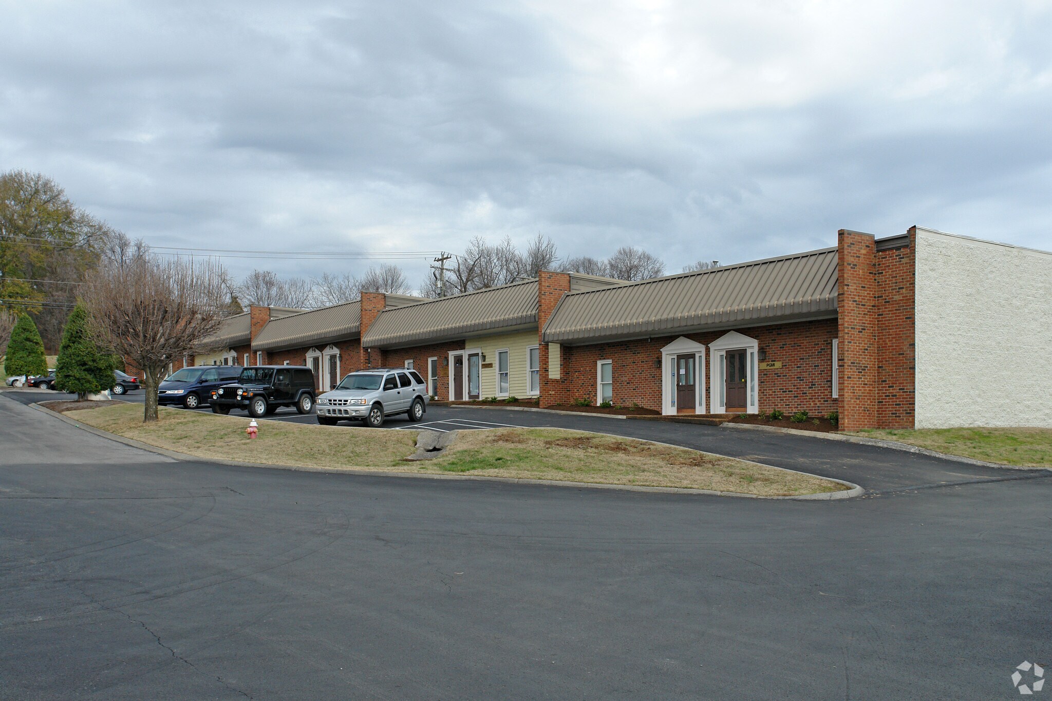 1300-1319 Central Ct, Hermitage, TN à louer Photo principale– Image 1 sur 8