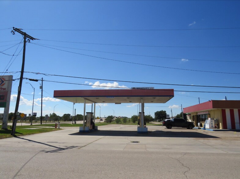 3002 Nall St, Port Neches, TX à vendre - Photo de l’immeuble – Image 3 sur 9