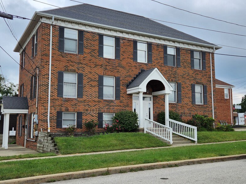 29339 Euclid Ave, Wickliffe, OH à vendre - Photo de l’immeuble – Image 3 sur 12