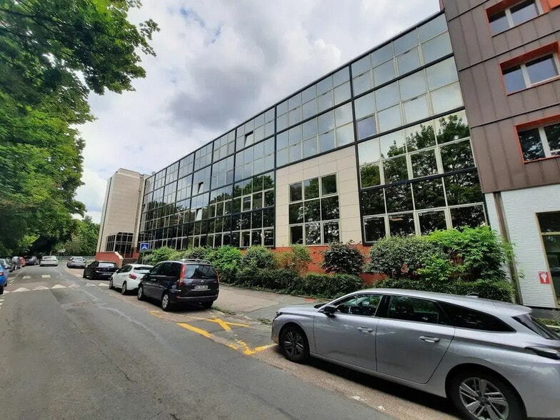 Bureau dans Rouen à louer - Photo de l’immeuble – Image 1 sur 14