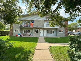 Plus de détails pour 11203 132nd Ave NW, Edmonton, AB - Logement à vendre