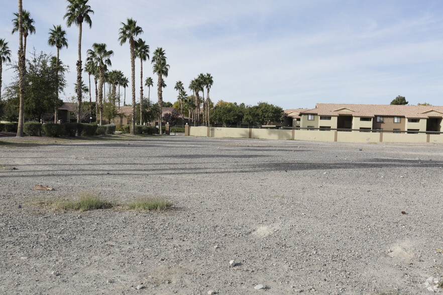 453 N Nellis Blvd, Las Vegas, NV à louer - Photo principale – Image 1 sur 6