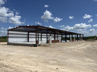Plus de détails pour 8081 Old Bastrop Rd, New Braunfels, TX - Industriel/Logistique à louer