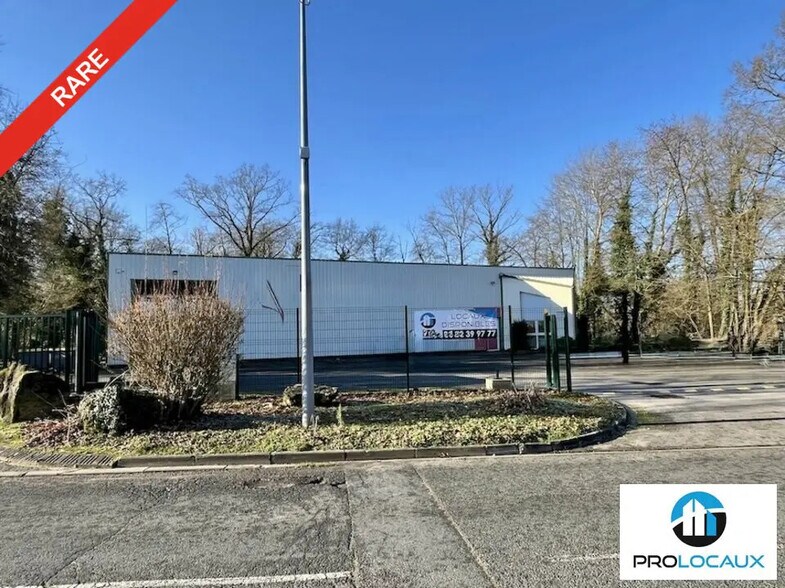 Local d'activités dans Verneuil-en-Halatte à vendre - Photo de l’immeuble – Image 2 sur 12