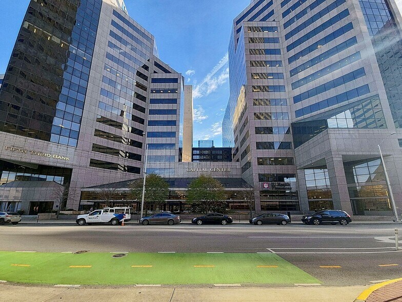 201 N illinois St, Indianapolis, IN à louer - Photo de l’immeuble – Image 1 sur 25