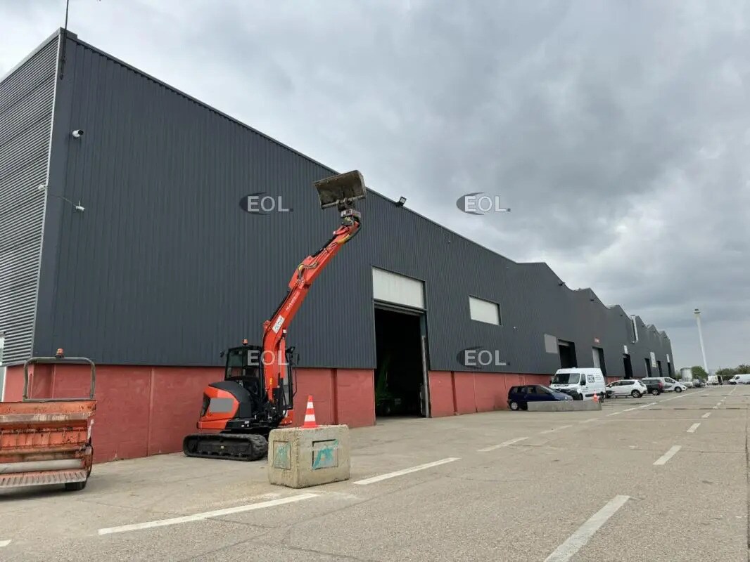 Industriel/Logistique dans Le Grand-Quevilly à louer Photo de l’immeuble– Image 1 sur 2