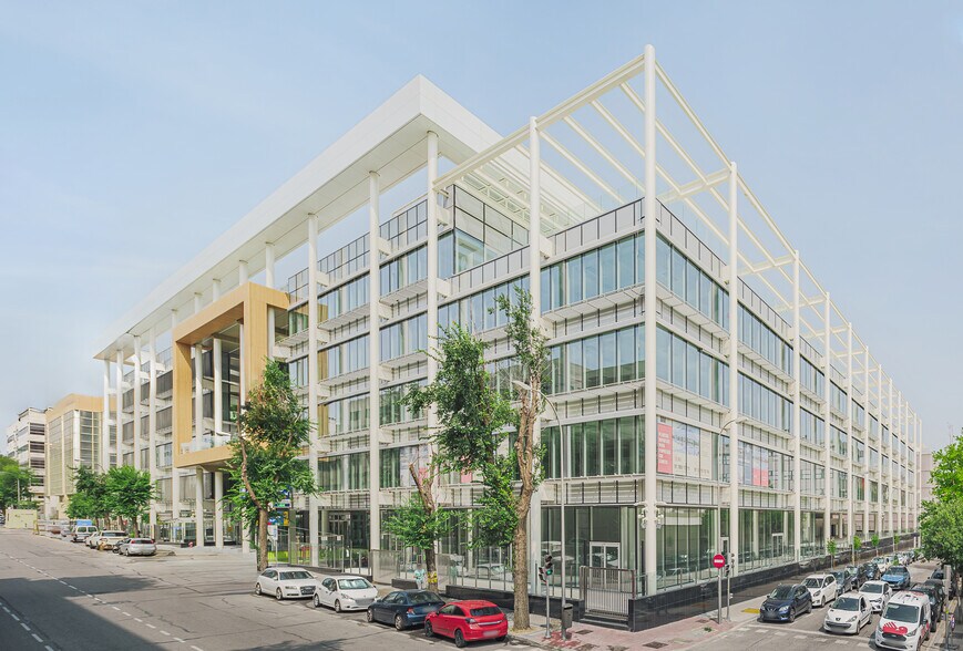 Calle Julián Camarillo, 31 MADBIT, Madrid, Madrid à louer - Plan d’étage – Image 1 sur 18