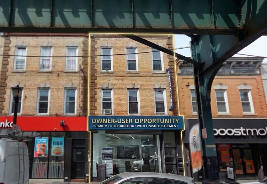 92-03 Jamaica Ave, Woodhaven, NY à louer - Photo principale – Image 1 sur 3