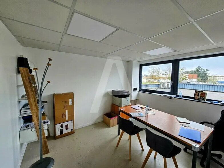 1 Avenue Du Bois De L'Epine, Évry-Courcouronnes à vendre - Photo intérieure – Image 3 sur 7