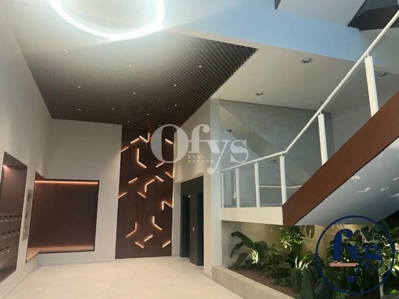 Bureau dans Bourg-en-Bresse à louer - Photo de l’immeuble – Image 3 sur 12