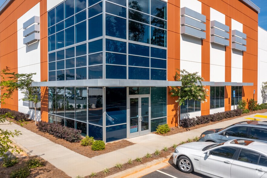 943 Gainesville Hwy, Buford, GA à louer - Photo de l’immeuble – Image 3 sur 7