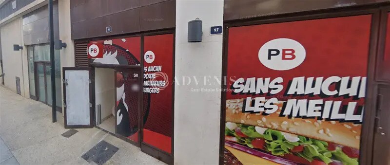 Local commercial dans Nîmes à louer - Photo de l’immeuble – Image 3 sur 4