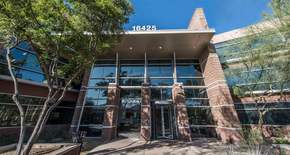 16552 N 90th St, Scottsdale, AZ à louer - Photo de l’immeuble – Image 2 sur 17