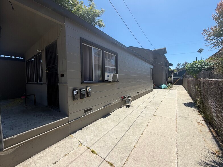 6236 Arroyo Glen St, Los Angeles, CA à vendre - Photo de l’immeuble – Image 3 sur 7