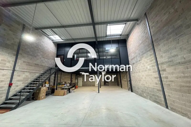 Local d’activités dans Montpellier à louer Photo intérieure– Image 1 sur 12