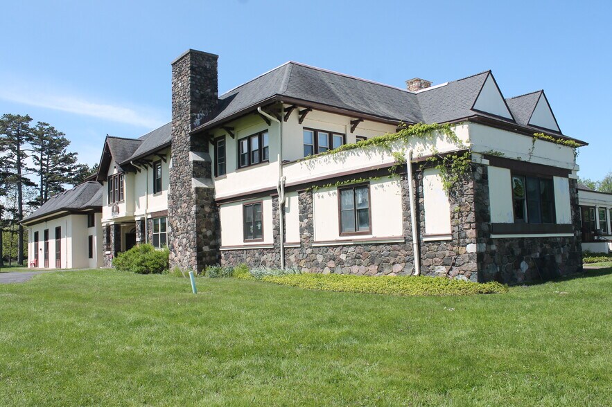 7200 Lake Shore Rd, Derby, NY à vendre - Photo de l’immeuble – Image 1 sur 20