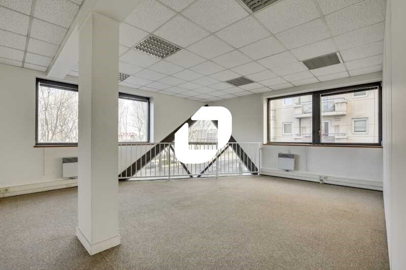Bureau dans Asnières-sur-Seine à louer - Photo intérieure – Image 1 sur 4