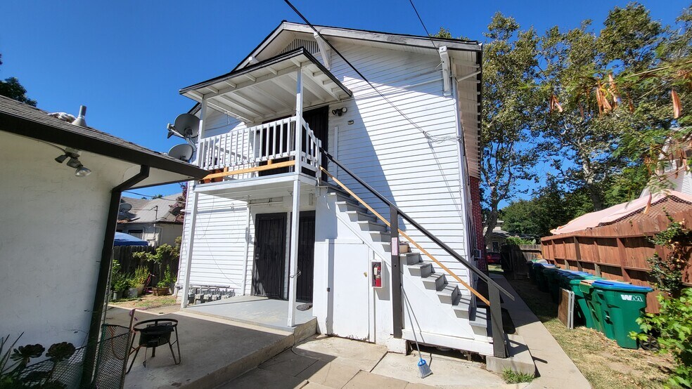 530 S School St, Lodi, CA à vendre - Photo de l’immeuble – Image 3 sur 7