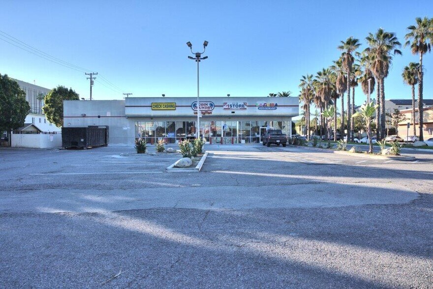 400 E Anaheim St, Long Beach, CA à louer - Photo principale – Image 1 sur 1
