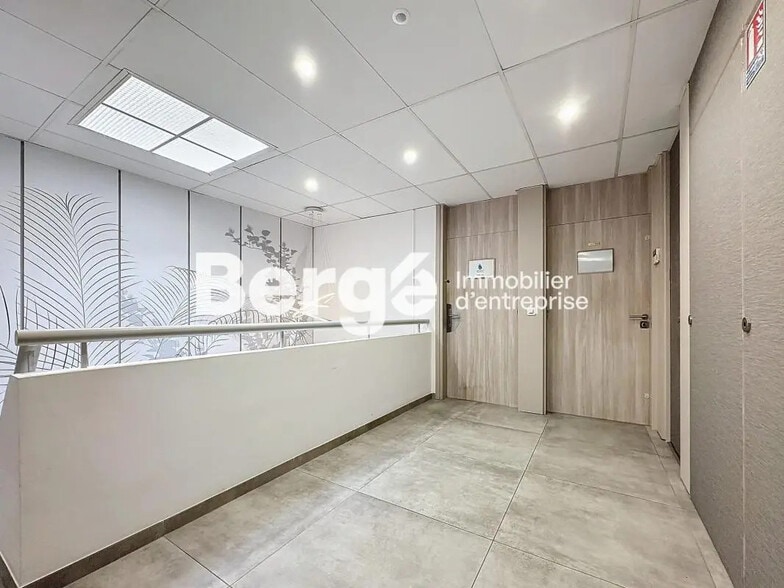 Bureau dans SOPHIA ANTIPOLIS à louer - Photo intérieure – Image 3 sur 4