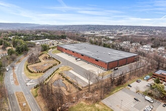 1000 MacArthur Blvd, Mahwah, NJ à louer Photo de l’immeuble– Image 2 sur 6