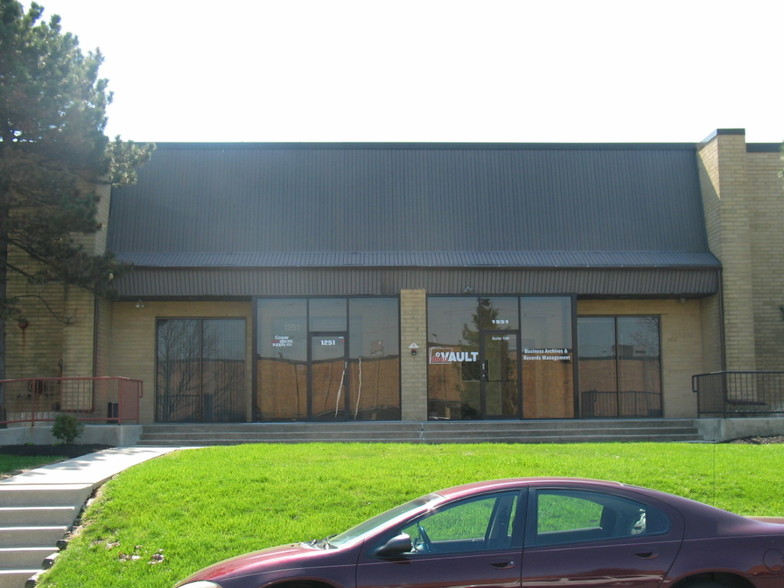 1251 Metropolitan Ave, West Deptford, NJ à louer - Photo de l’immeuble – Image 3 sur 4