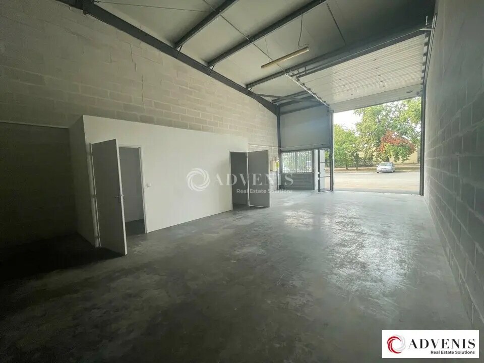 Local d’activités dans Le Haillan à louer Photo de l’immeuble– Image 1 sur 6