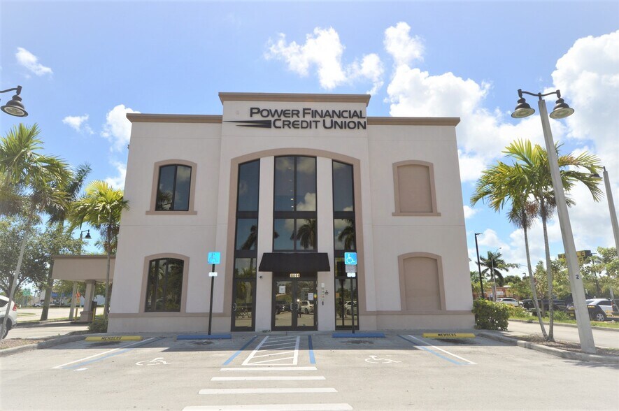 33004 S Dixie Hwy, Florida City, FL à louer - Photo de l’immeuble – Image 1 sur 10