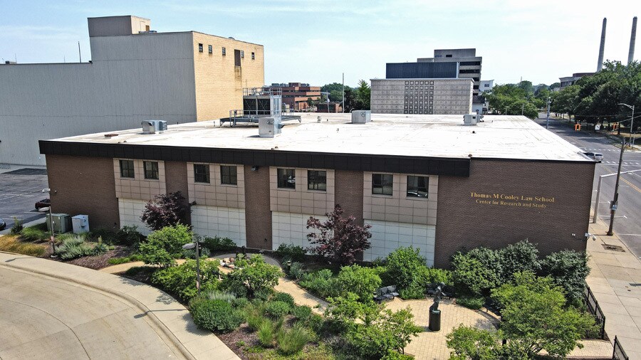 313 S Capitol Ave, Lansing, MI à vendre - Photo de l’immeuble – Image 3 sur 34