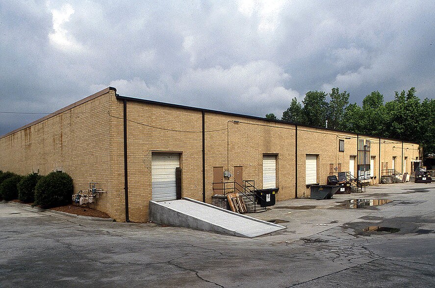 2070 Peachtree Industrial Ct, Atlanta, GA à louer - Autre – Image 2 sur 3
