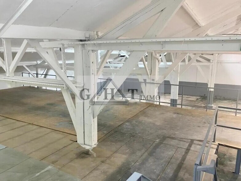 Industriel/Logistique dans Corbeil-Essonnes à vendre - Photo de l’immeuble – Image 3 sur 17