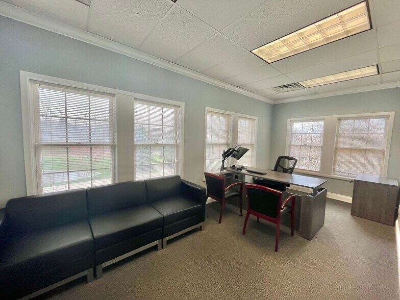 11501 Cumberland Rd, Fishers, IN à louer - Photo de l’immeuble – Image 3 sur 10