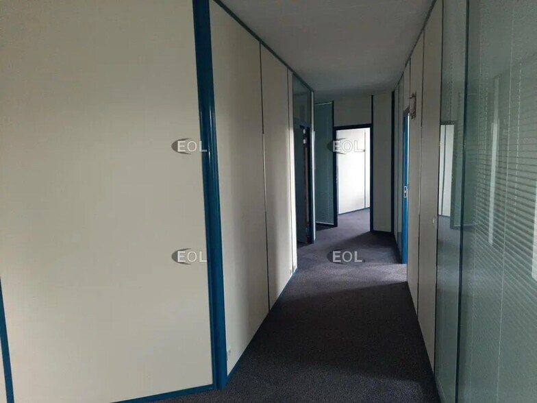 Bureau dans Saint-Aubin à louer - Photo intérieure – Image 2 sur 9