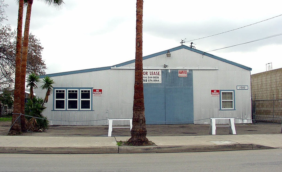 1000 E South St, Anaheim, CA à louer - Photo de l’immeuble – Image 2 sur 27