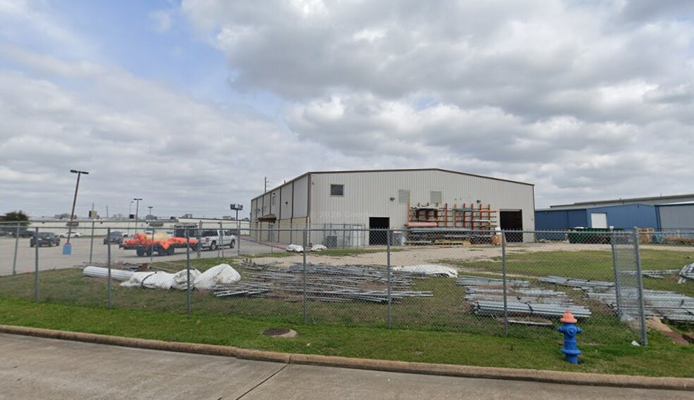 1803 Rough Neck Dr, Humble, TX à louer - Photo de l’immeuble – Image 3 sur 7