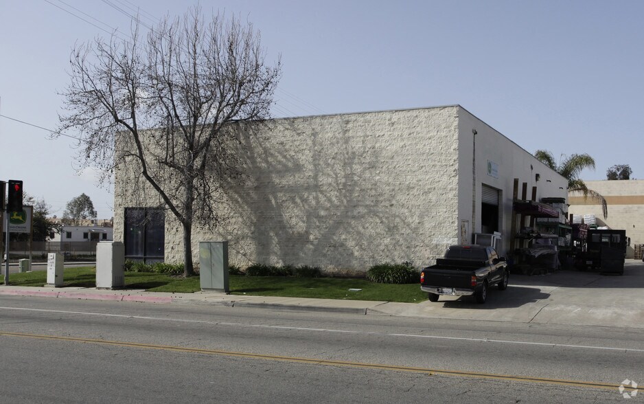 900 W Washington Ave, Escondido, CA à louer - Photo de l’immeuble – Image 3 sur 3