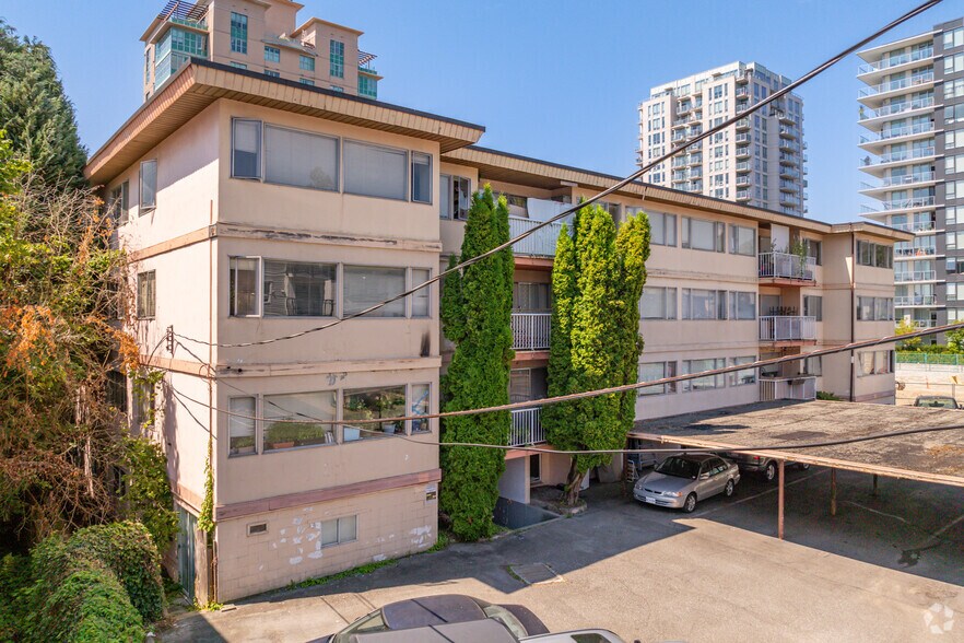 1550 Eastern Ave, North Vancouver, BC à vendre - Photo de l’immeuble – Image 3 sur 4