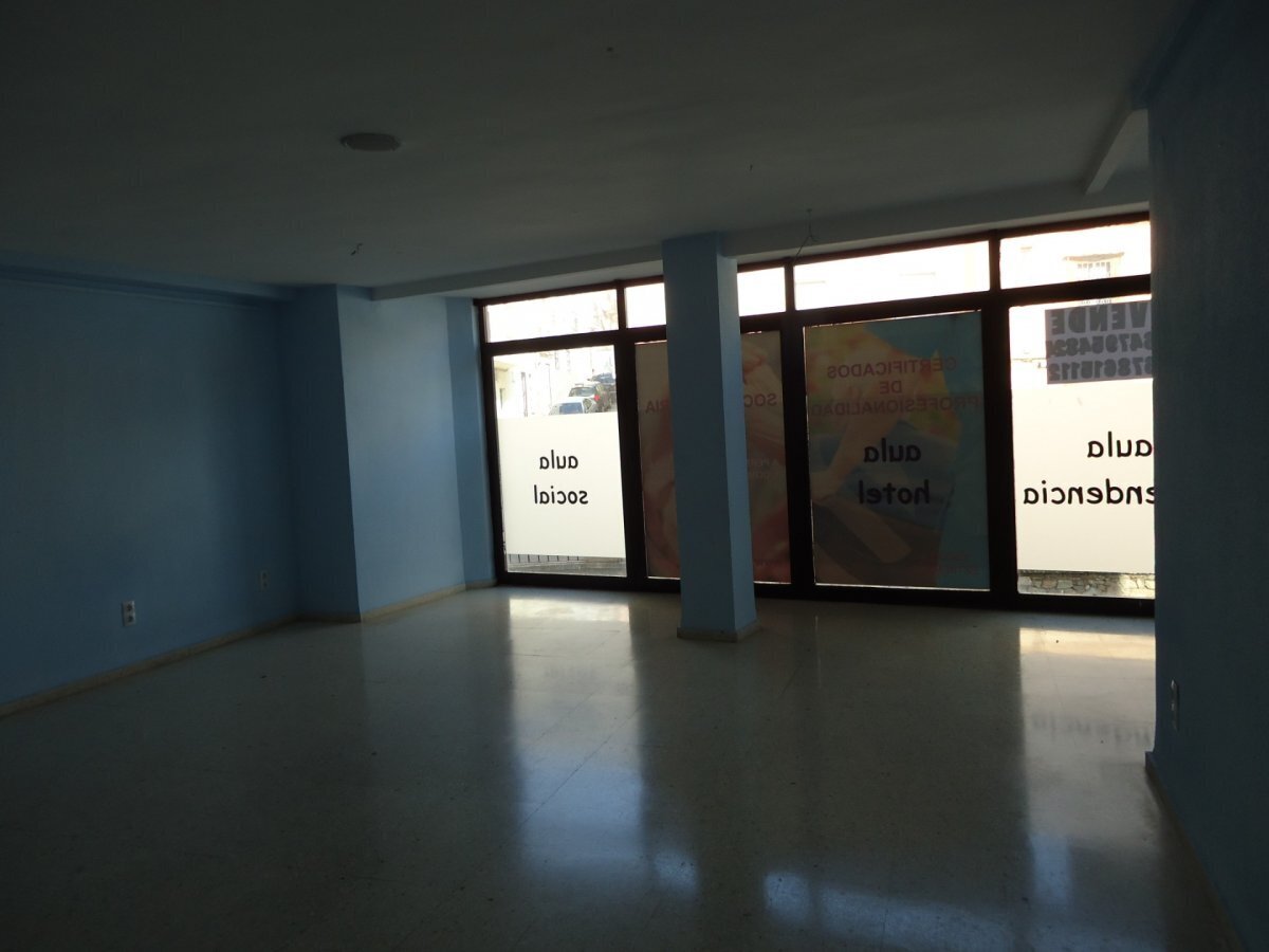 Local commercial dans Cáceres, Cáceres à vendre Photo de l’immeuble– Image 1 sur 17