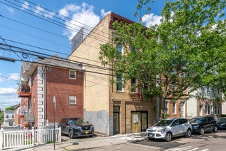 Plus de détails pour 6003 56th Rd, Maspeth, NY - Local commercial à louer