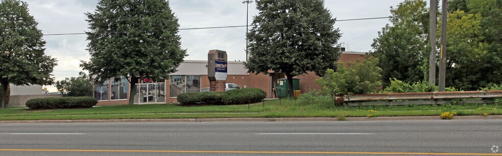 469 Kingston Rd, Pickering, ON à vendre - Photo de l’immeuble – Image 1 sur 8